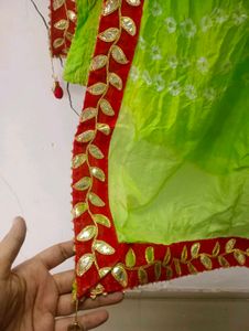 Bandhani Dupatta almost new