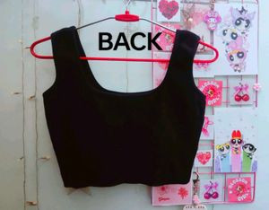 Black Sleeveless Crop Top