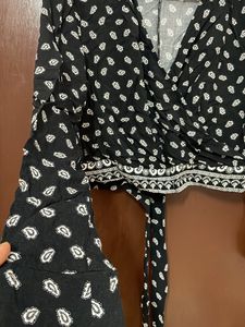 2 Top Combo (H&amp;M / Bershaka CropTop)
