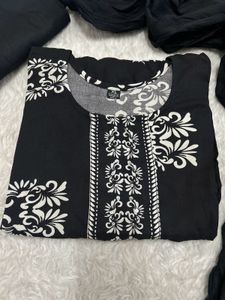 Entricated black embroidery kurta set new