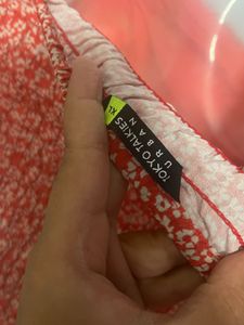 TOKYO TALKIES branded Floral Square Neck Top