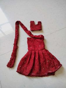 2 traditional barbie outfits