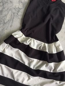 Chic Black &amp; White (Balloon Dress)