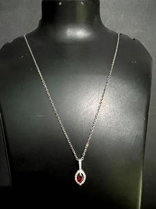 Elegant Red &amp; Crystal Necklace
