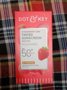 Dot & Key Tinted Sunscreen SPF 50+