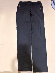 Black zippered casual pants