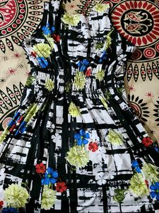 Beautiful Sleeveless White And Black Floral Dress