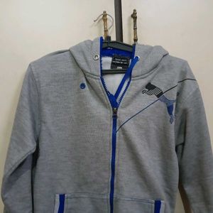grey hoodie