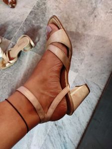 Myntra brand Roaster Gold Strappy 👠