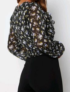 Chic Floral Print Ruffle Blouse