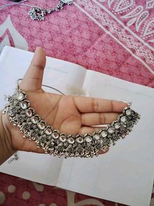 9.Antique Silver Necklace with Earrings