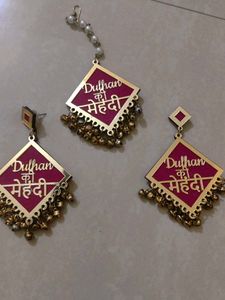 Dulhan Ki Mehndi Maangtika & Earrings Set