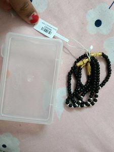 Elegant Black Beaded Bracelet Set