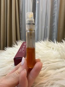 Lattafa Yara Moi Perfume - Decant 5ml
