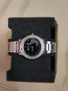 Elegant Peacock Embellished Watch