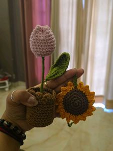 Handmade Crochet Flower Pot & Sunflower hanging