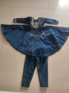 Elegant Teal Kurta with Embellishments