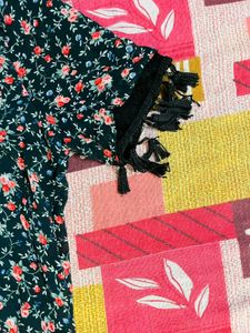 Chic Floral Print Top with Lace Trim