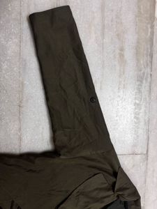 Chic Olive Green Double-Breasted Jacket