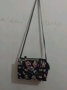 New Women Handbag With Shaded Dupatta