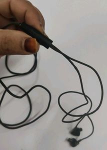 Black Wired Earphones