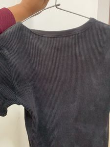 Ribbed Black Crew Neck Top