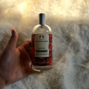 The Body Shop &amp; Colors Queen Beauty Bundle