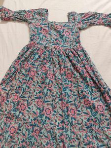 Flowy Floral Print Ethnic Gown