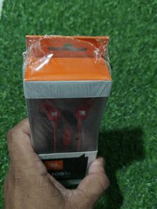 JBL C100SI In-Ear Headphones red