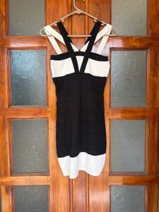 Chic Black &amp; White Mini Dress