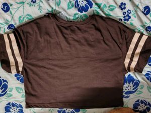BRAND NEW ~ Cute Brown Crop top 🤎