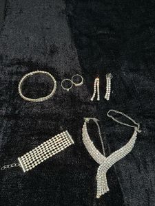 Sparkling Rhinestone Jewellery Set