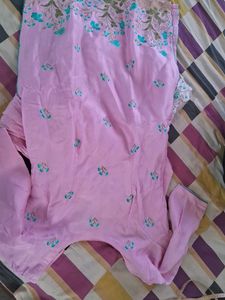 Beautiful Pink Embroidered Kurta Set
