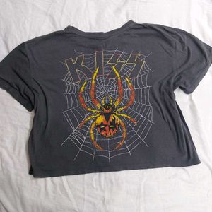 *Authentic* KISS Graphic T-Shirt