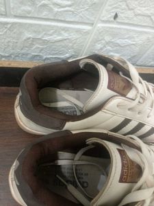 Adidas Superstar Sneakers