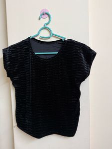 Chic Textured Black Top