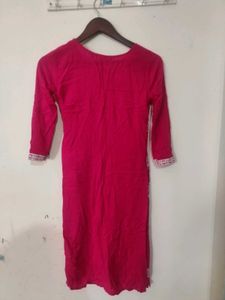 Beautiful pink Embroidered Kurta