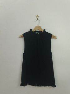 ZARA Chic Black Sleeveless Top with Ruffle Neck