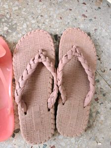 7 Flat Sandals