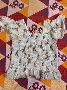 Floral Smocked Puff Sleeve Top