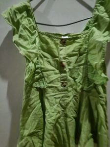 green crop top for women