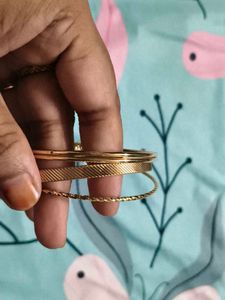 Elegant Gold Tone Bangle Set
