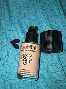 Studio HD Liquid Foundation