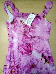 Pink Floral Midi Dress! 🌸✨