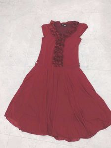 Elegant Red Ruffled Neckline Dress