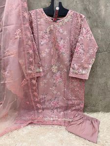 Pakistani Suits