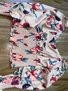 Chic Floral Smocked Crop Top