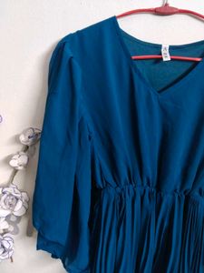 Stylish Blue Bell Sleeved Top