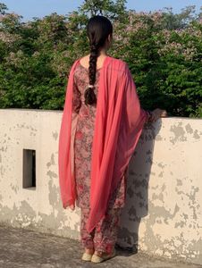Floral Print Kurta Set with Dupatta