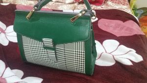 Chic Green Plaid Handbag